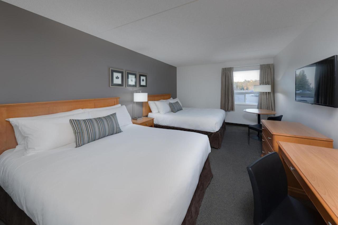 Heritage Inn Hotel&Convention Centre - Moose Jaw Extérieur photo