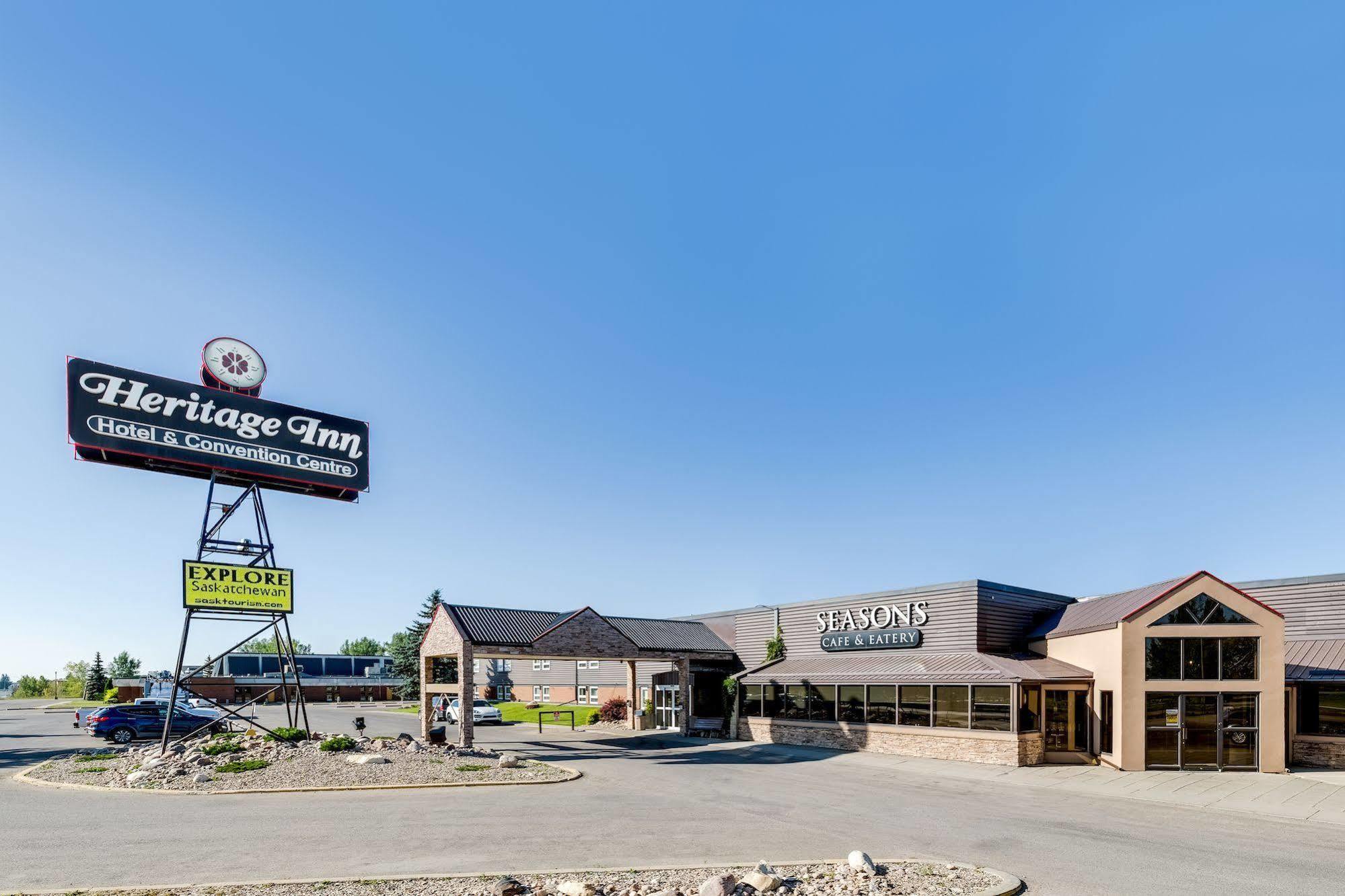 Heritage Inn Hotel&Convention Centre - Moose Jaw Extérieur photo